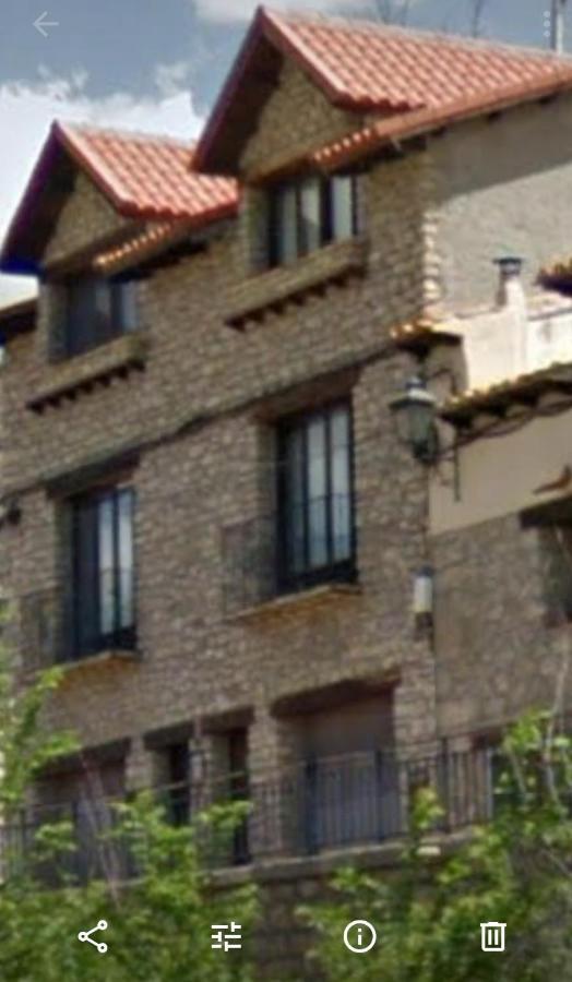 Casa Rural Amador Villarroya de los Pinares Екстериор снимка