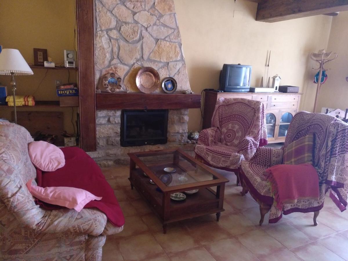 Casa Rural Amador Villarroya de los Pinares Екстериор снимка