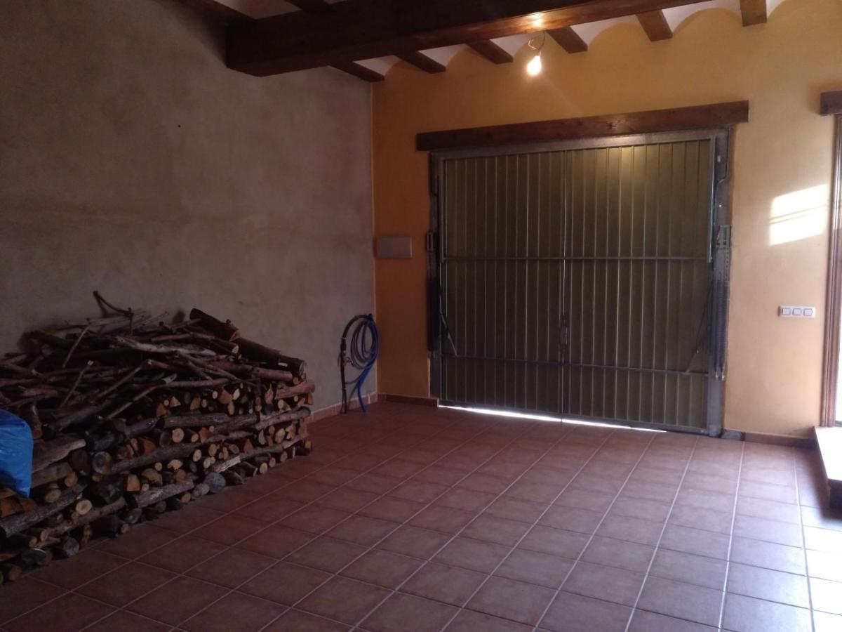 Casa Rural Amador Villarroya de los Pinares Екстериор снимка