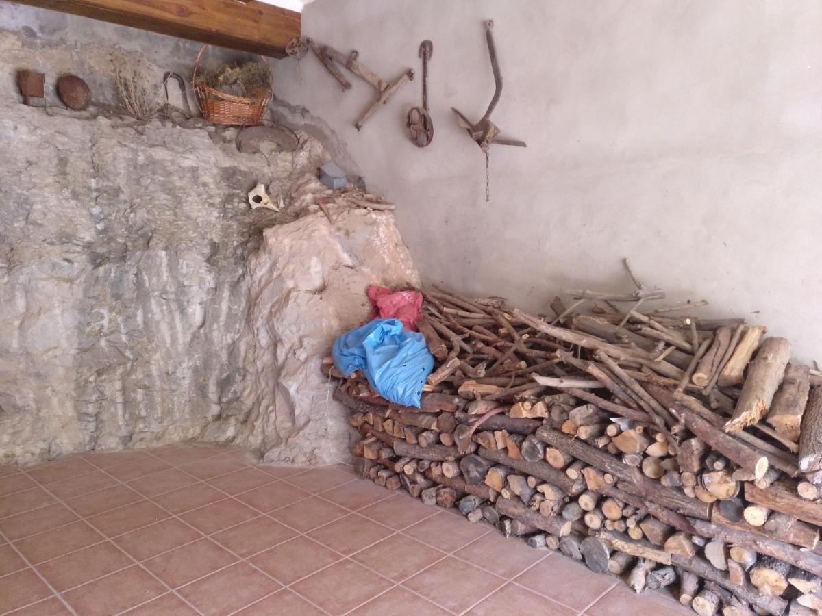 Casa Rural Amador Villarroya de los Pinares Екстериор снимка