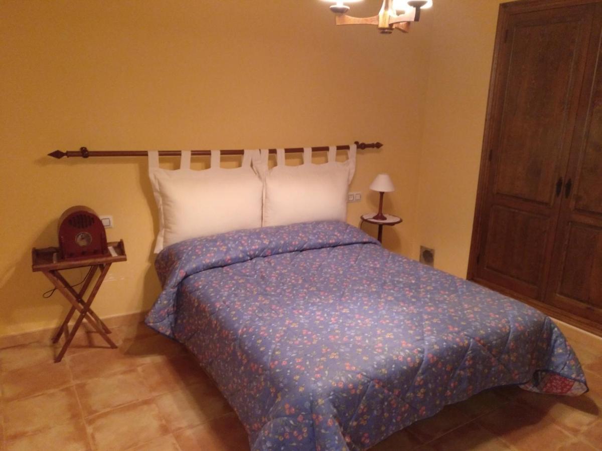 Casa Rural Amador Villarroya de los Pinares Екстериор снимка